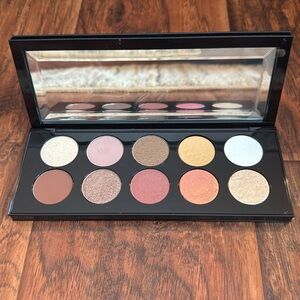 Pat McGrath Labs Mothership Devine Rose Eyeshadow Palette. New
